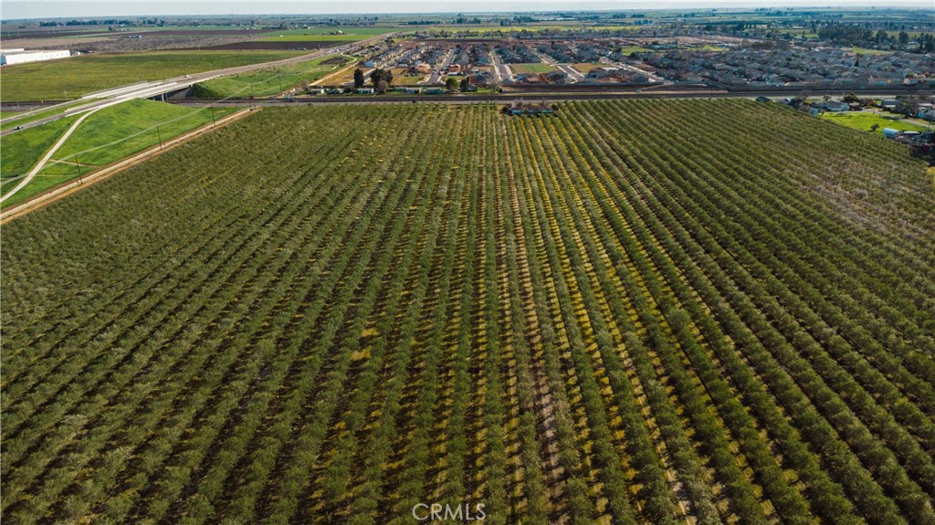 3370 E State Highway 140 Property Photo 6