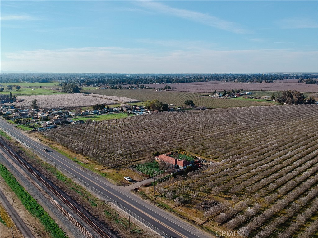 3370 E State Highway 140 Property Photo 9