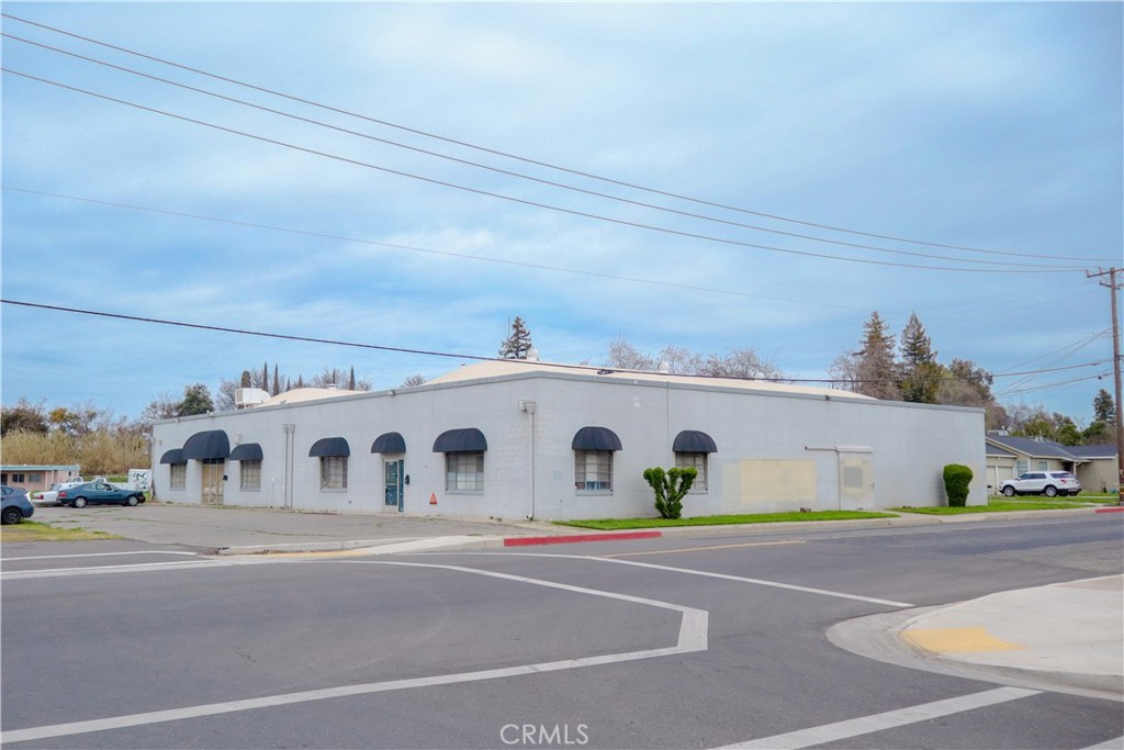 1505 W 18th Street Property Photo 1