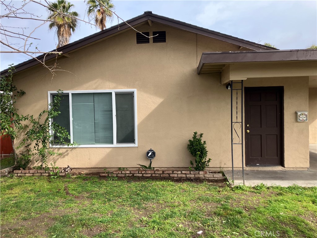 557 Barney Street Property Photo