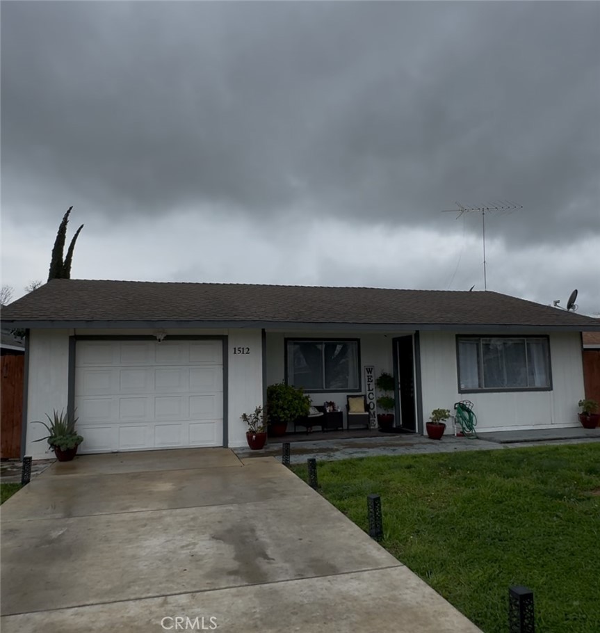 1512 W 8th Street Property Photo