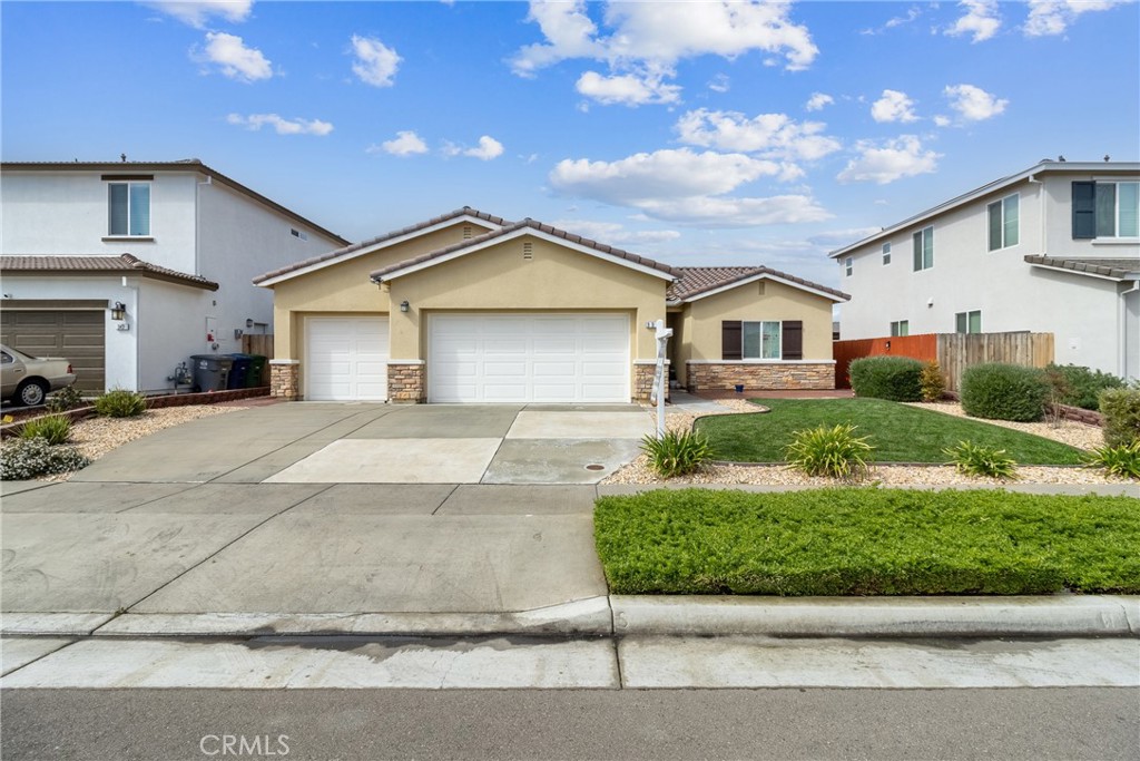 339 Lolly Way Property Photo