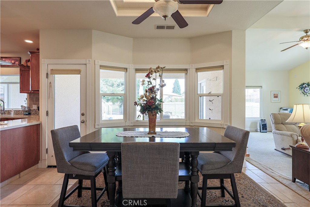 8340 Lake Shore Drive Property Photo 9