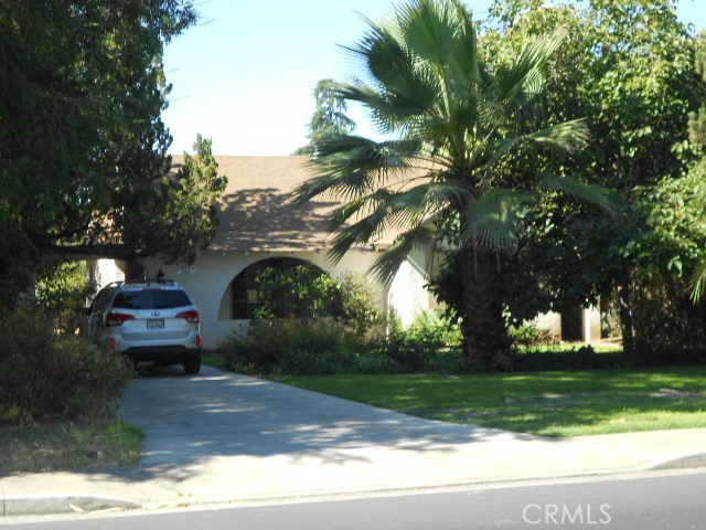 290 E 21st Street Property Photo 1