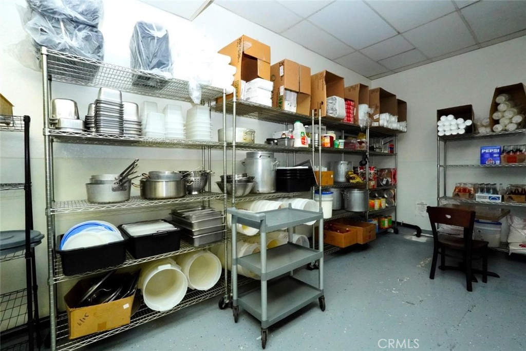 3050 W Shaw Avenue Property Photo 9