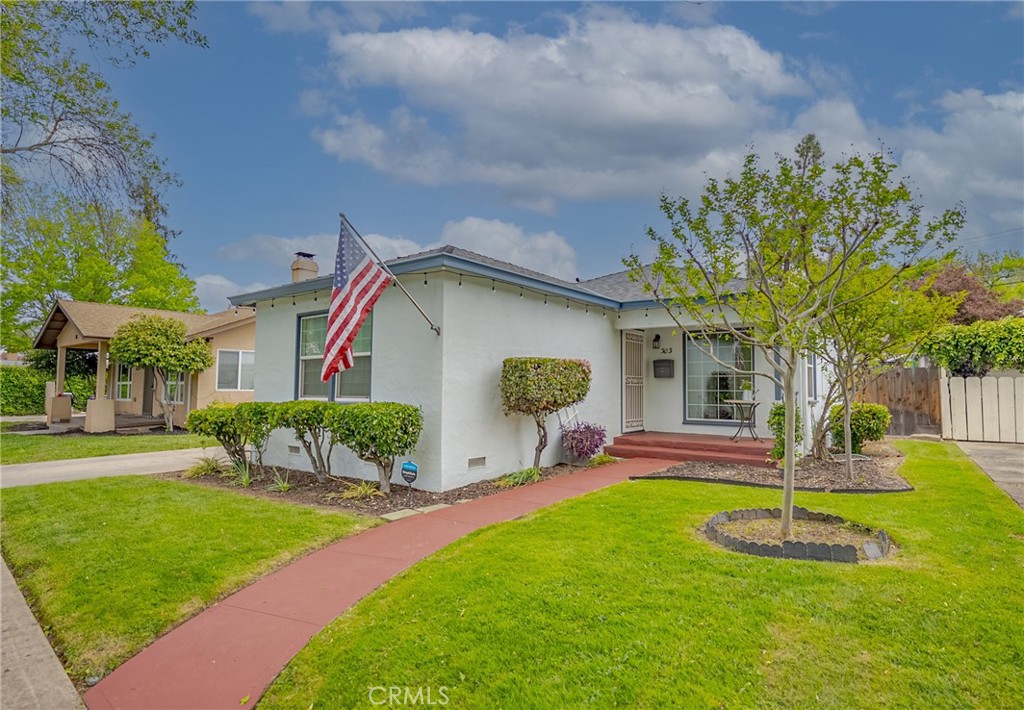 303 E 27th Street Property Photo