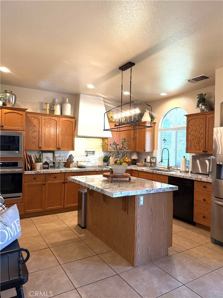 5170 Coronado Street Property Photo 6