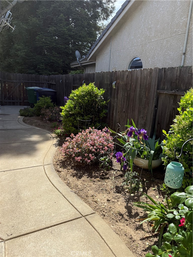 5170 Coronado Street Property Photo 32