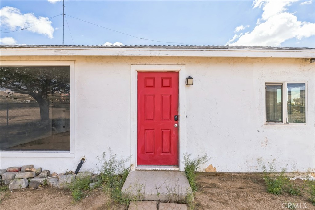 1561 Old Woman Springs Road Property Photo 1
