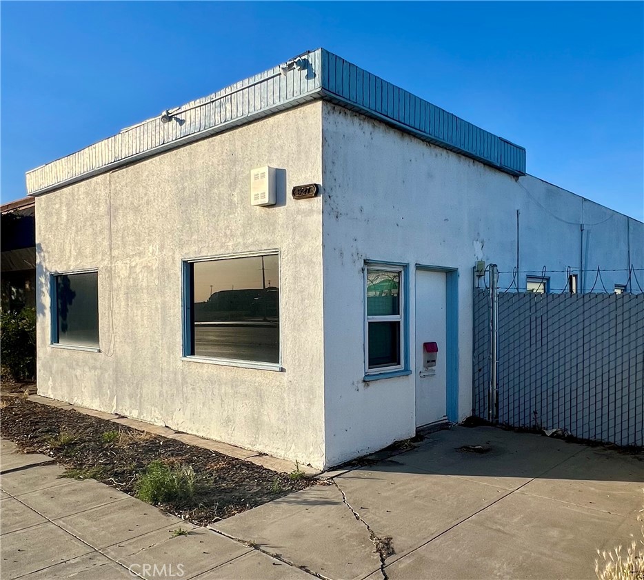 927 N Street Property Photo 1
