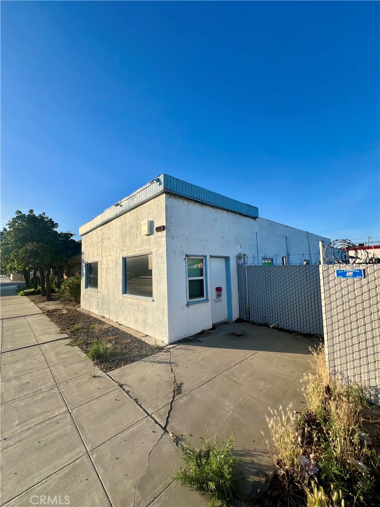 927 N Street Property Photo 3