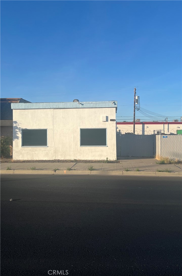 927 N Street Property Photo 4