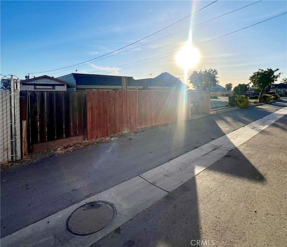 927 N Street Property Photo 6
