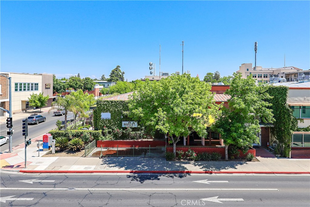 560 W 18th Street B Property Photo 20