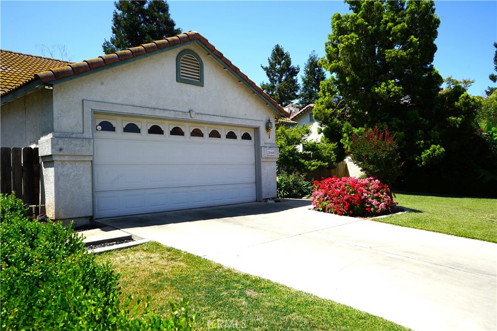 2068 Spy Glass Court Property Photo 4