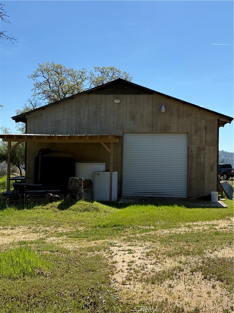 38914 Road 810 Property Photo 5
