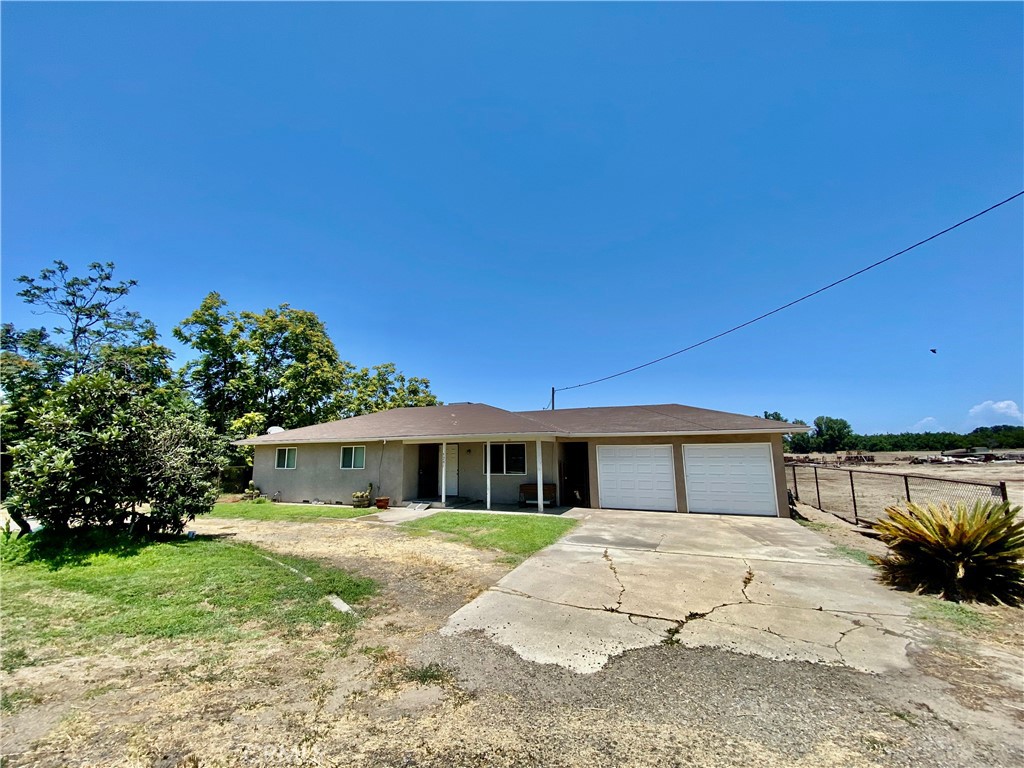 5201 W Bradbury Road Property Photo 1
