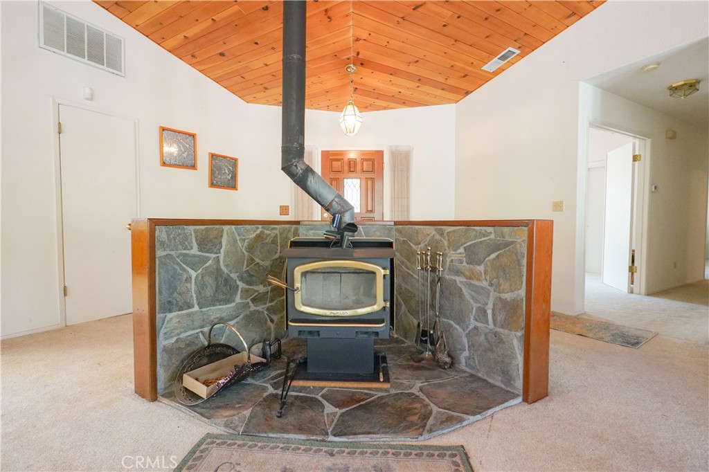 5990 Sugar Pine Drive Property Photo 7