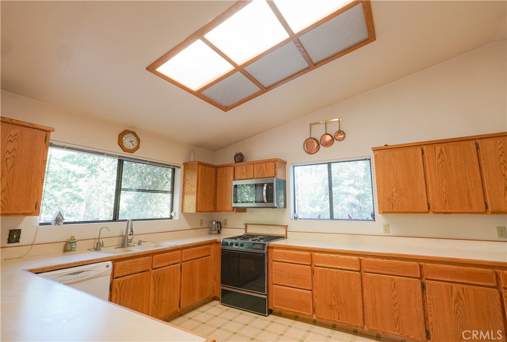 5990 Sugar Pine Drive Property Photo 10