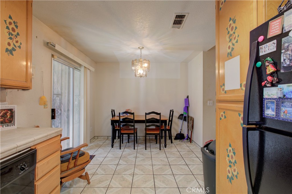 2064 Glenmoor Place Property Photo 8
