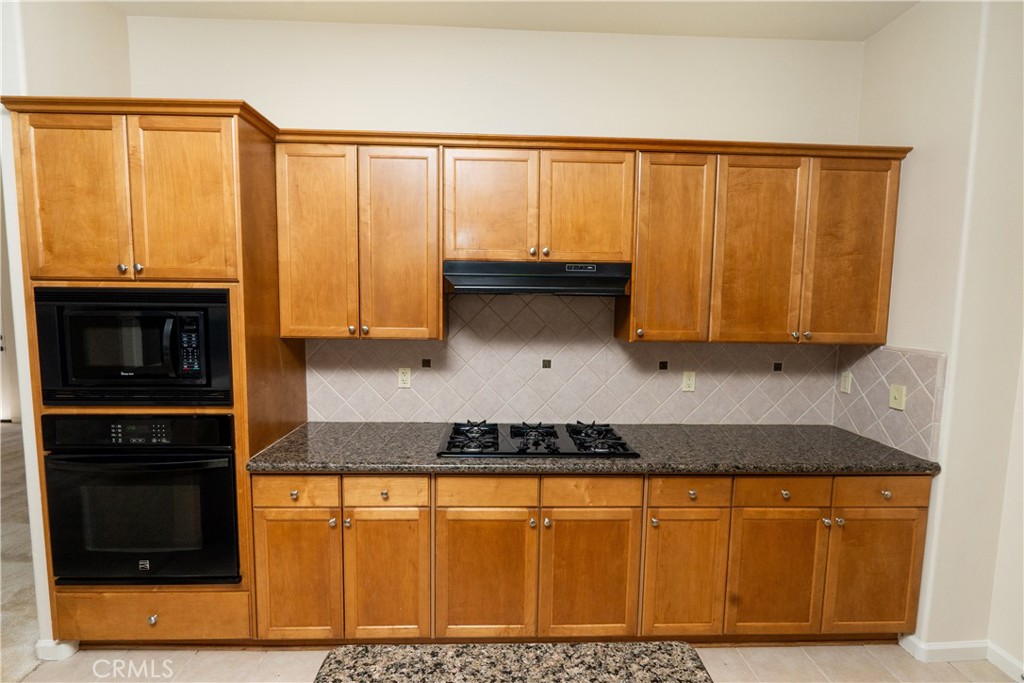 8185 Lakeshore Drive Property Photo 20