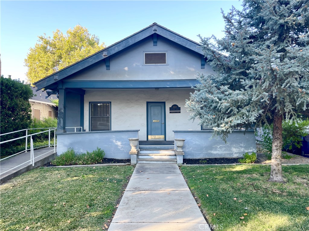 818 W 20th Street Property Photo 2