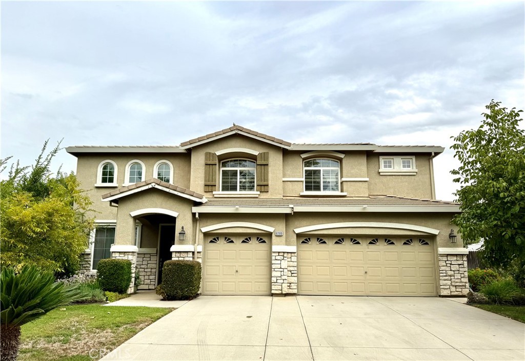 9200 Hunters Creek Way Property Photo 1