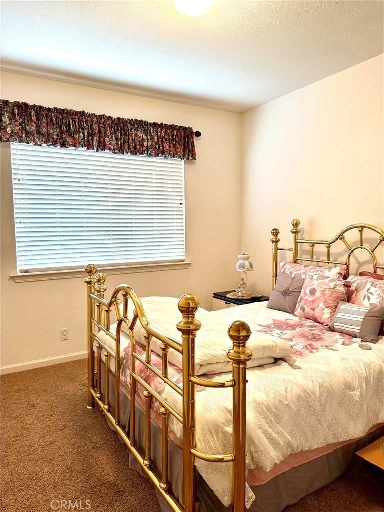 9200 Hunters Creek Way Property Photo 13