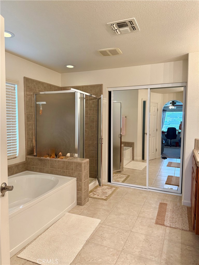 9200 Hunters Creek Way Property Photo 20