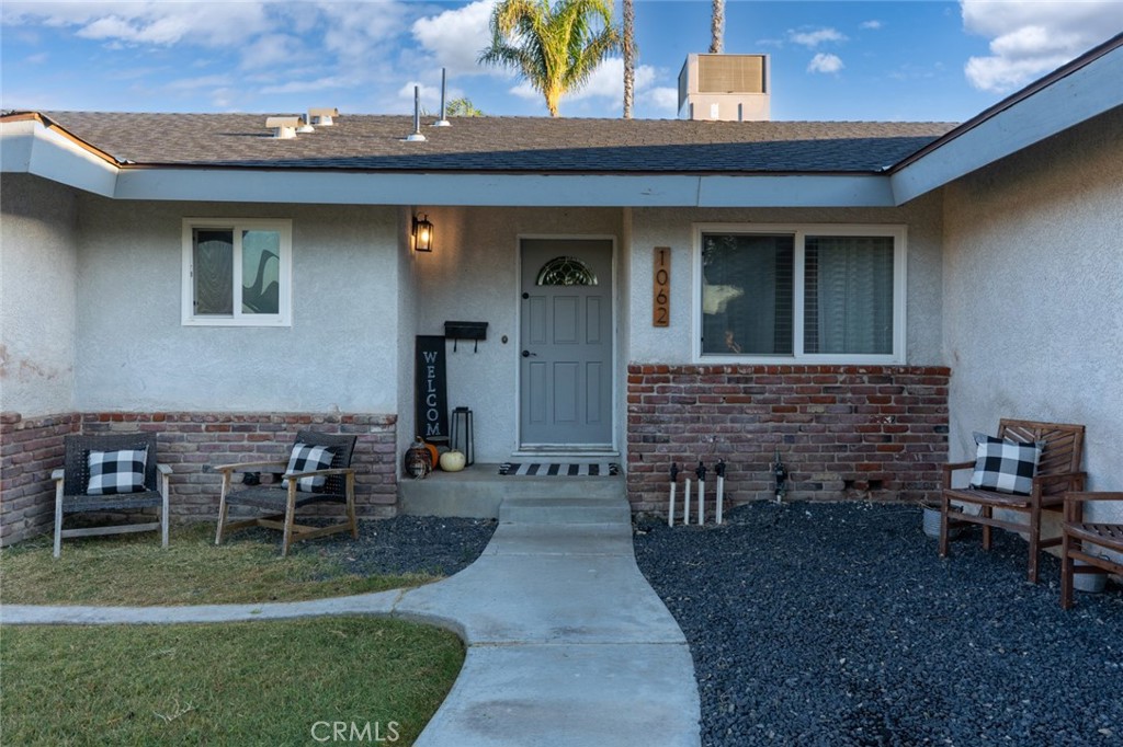 1062 Madison Property Photo 2