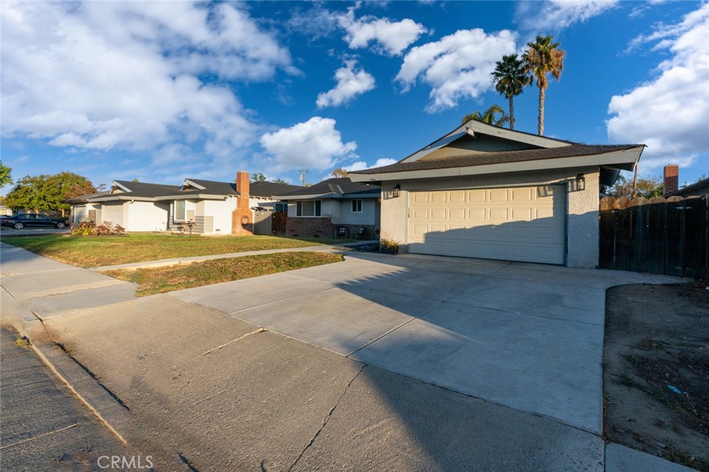 1062 Madison Property Photo 43