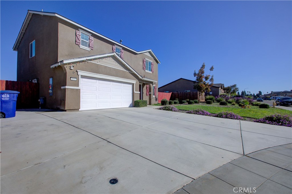 2010 Conadria Ave Property Photo 4