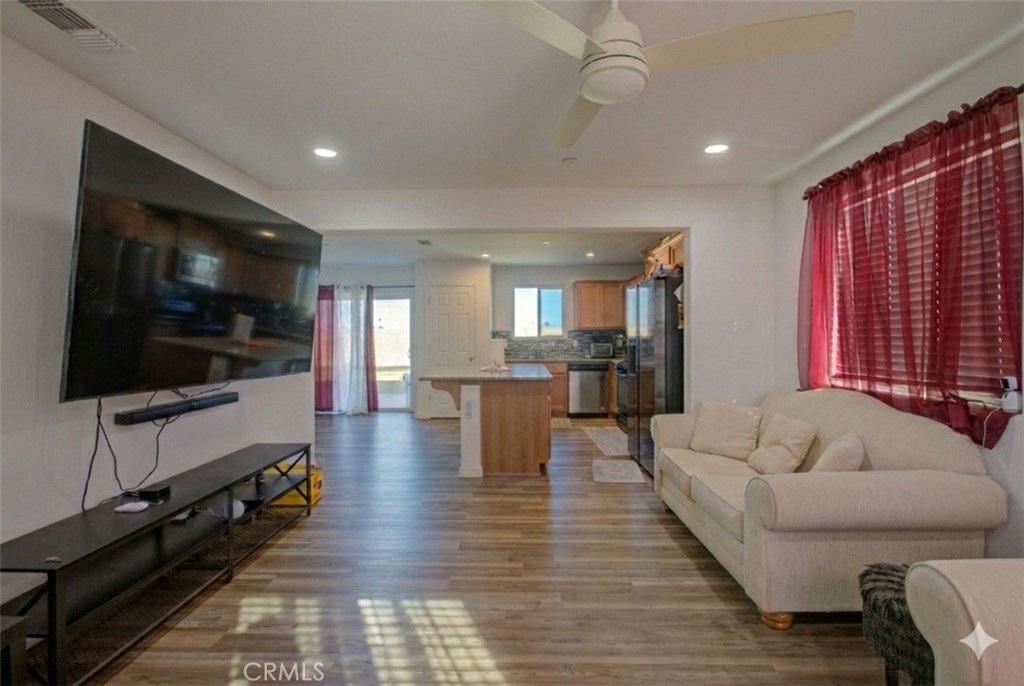 2010 Conadria Ave Property Photo 5