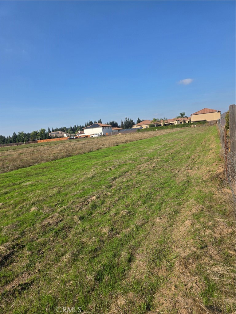 0 Queen Elizabeth Property Photo 1