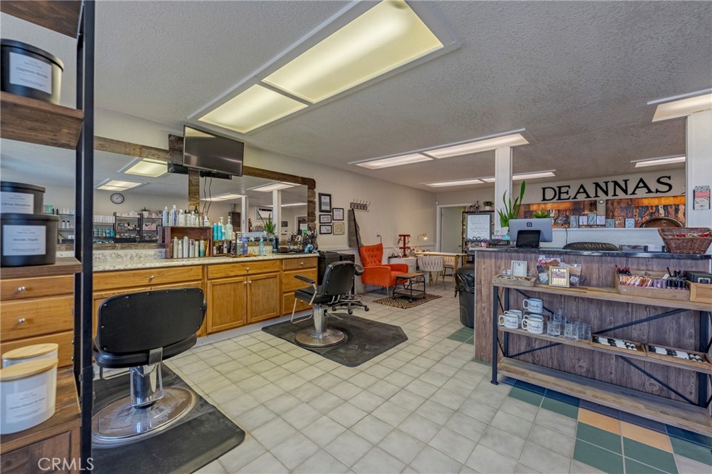 9387 Broadway Street E Property Photo 4