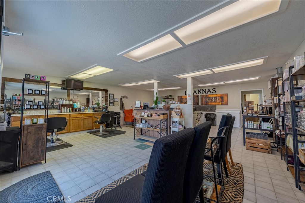 9387 Broadway Street E Property Photo 11