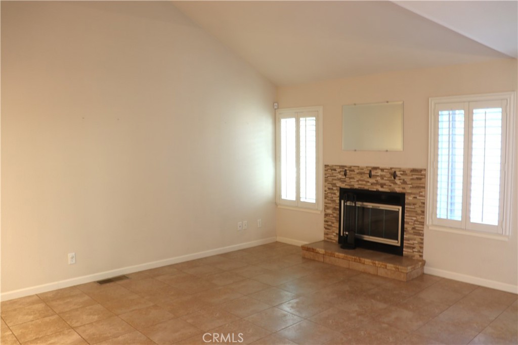 7423 Silver Birch Property Photo 6