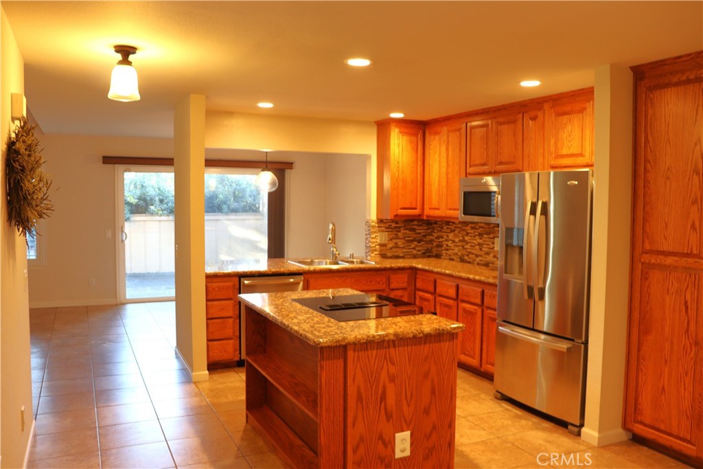 7423 Silver Birch Property Photo 7