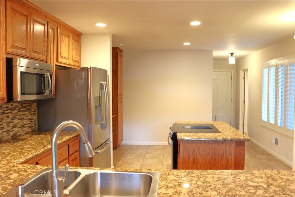 7423 Silver Birch Property Photo 10