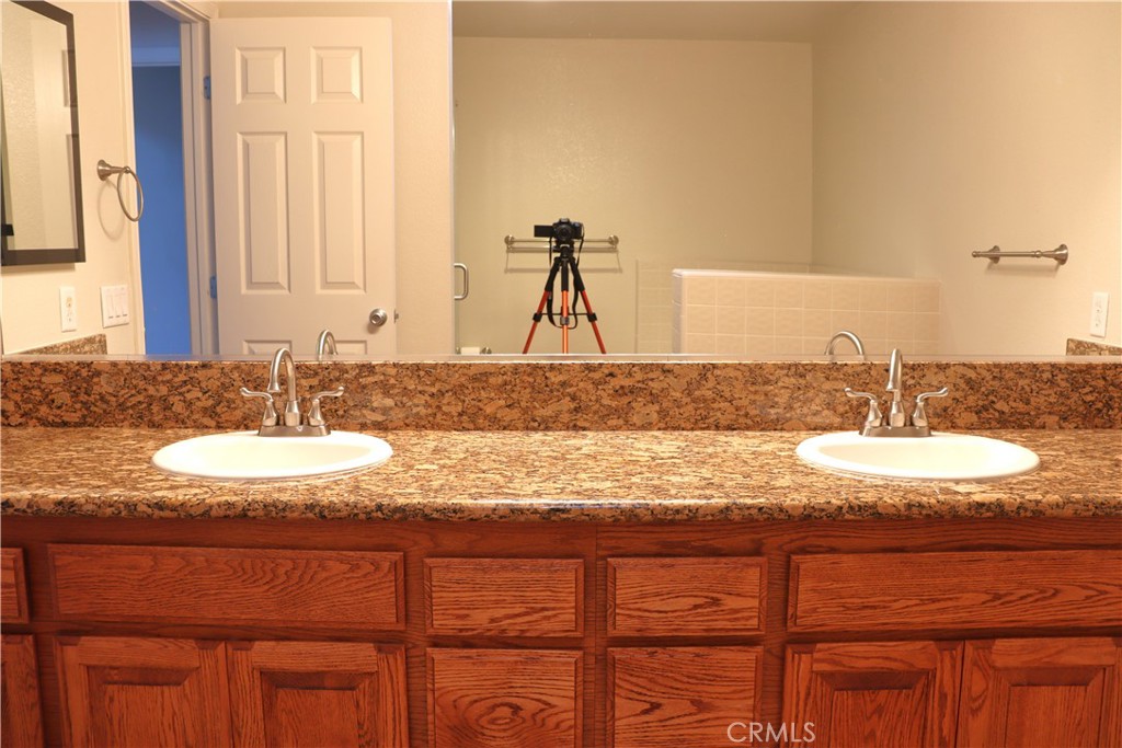 7423 Silver Birch Property Photo 25