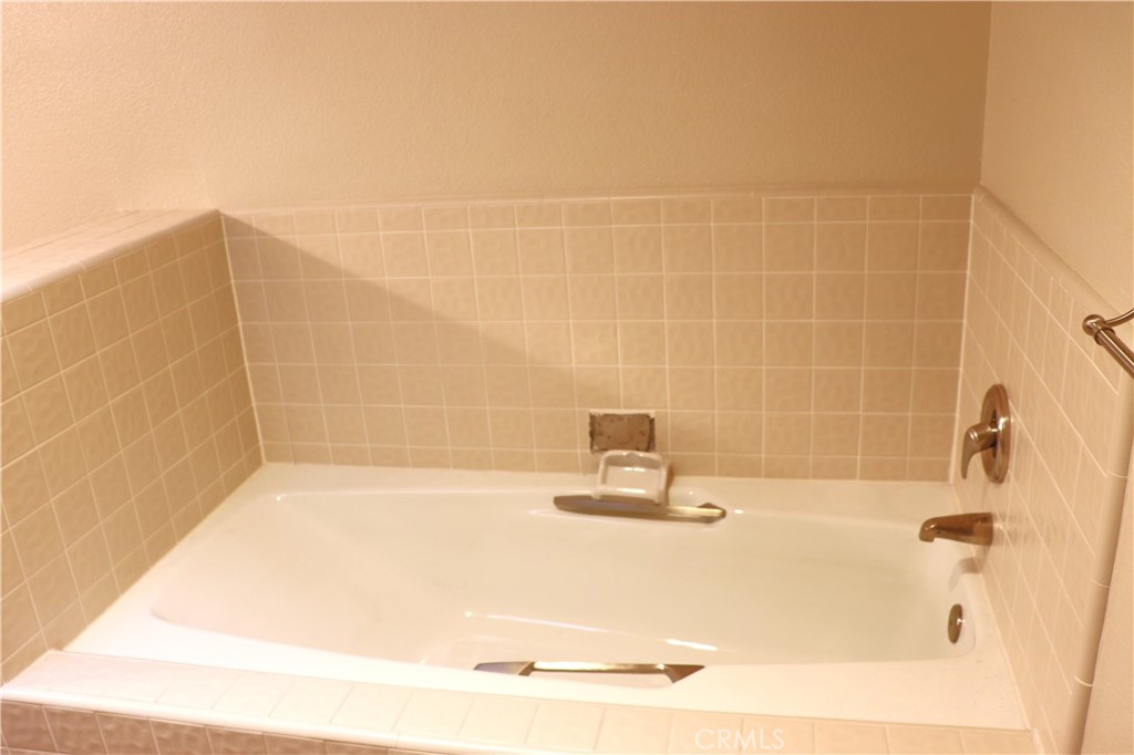 7423 Silver Birch Property Photo 27