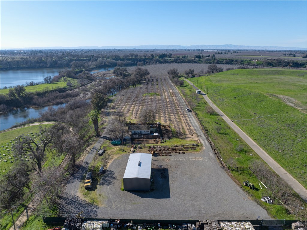 875 Geer Road Property Photo 1