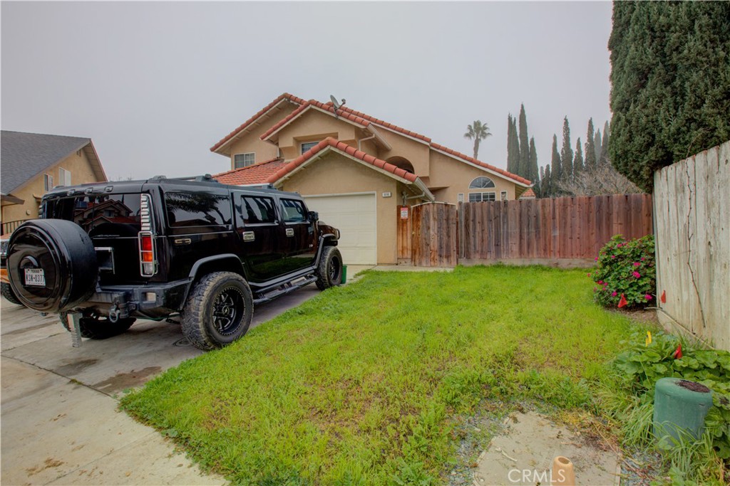 814 Casa Court Property Photo 3