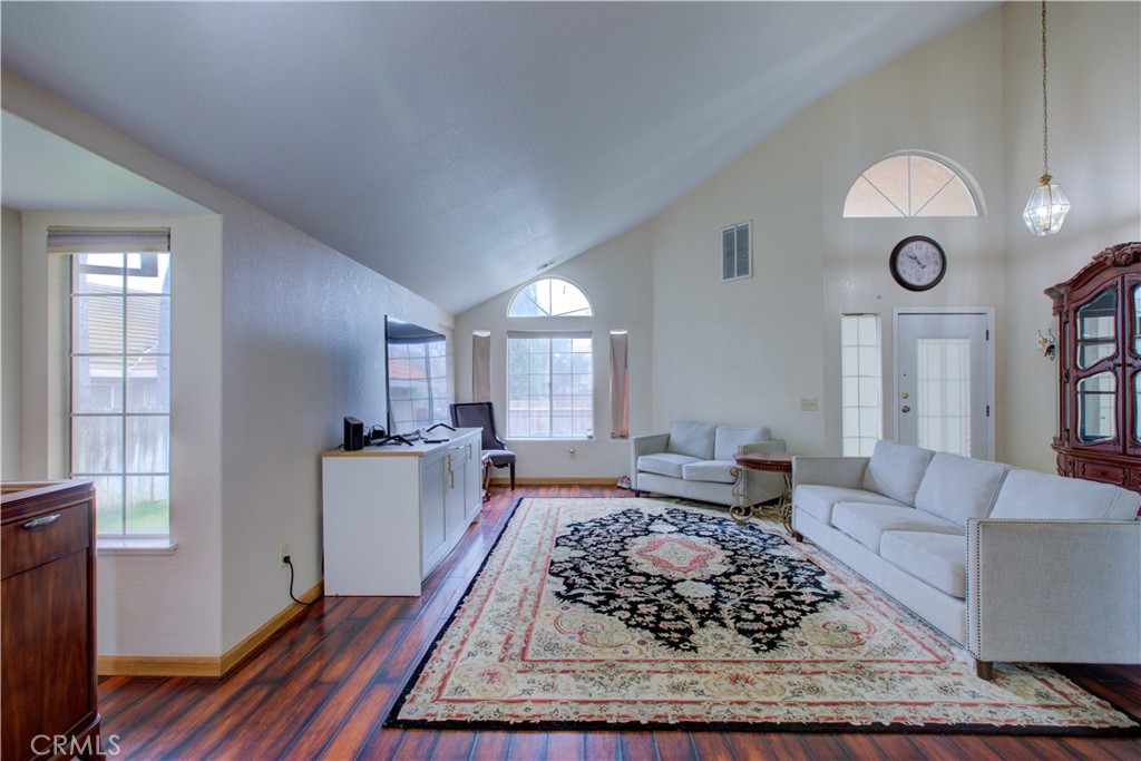 814 Casa Court Property Photo 10