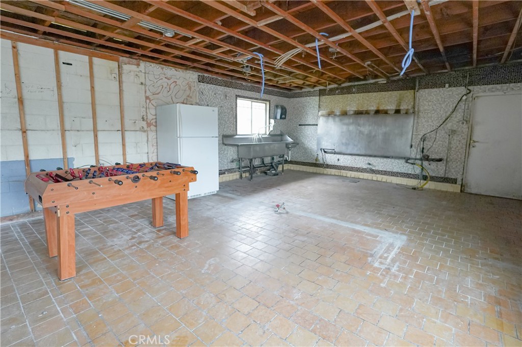 1230 Drakeley Property Photo 10