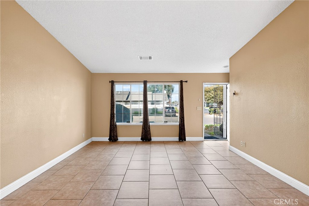 1754 Merced Property Photo 4