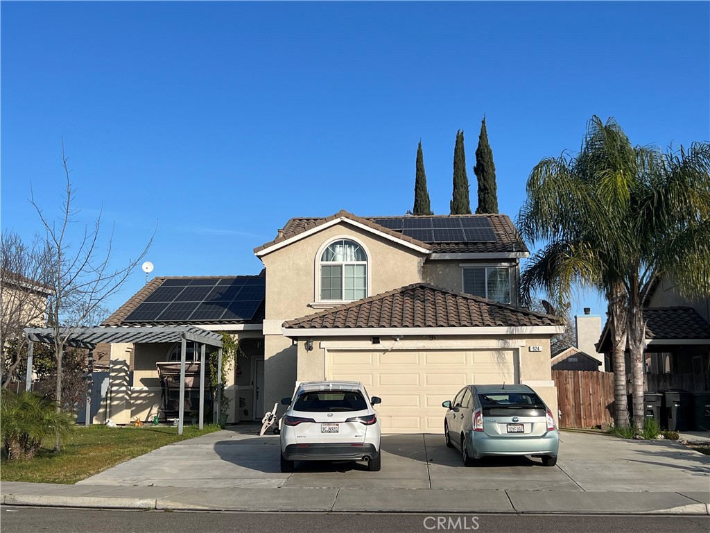 924 Dosangh Court Property Photo 2
