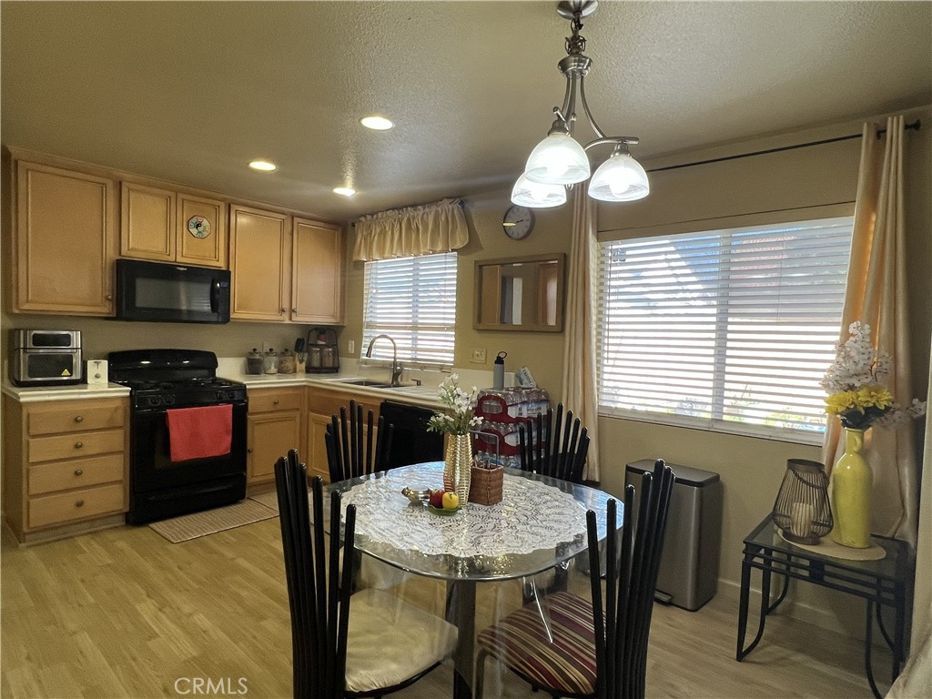924 Dosangh Court Property Photo 9