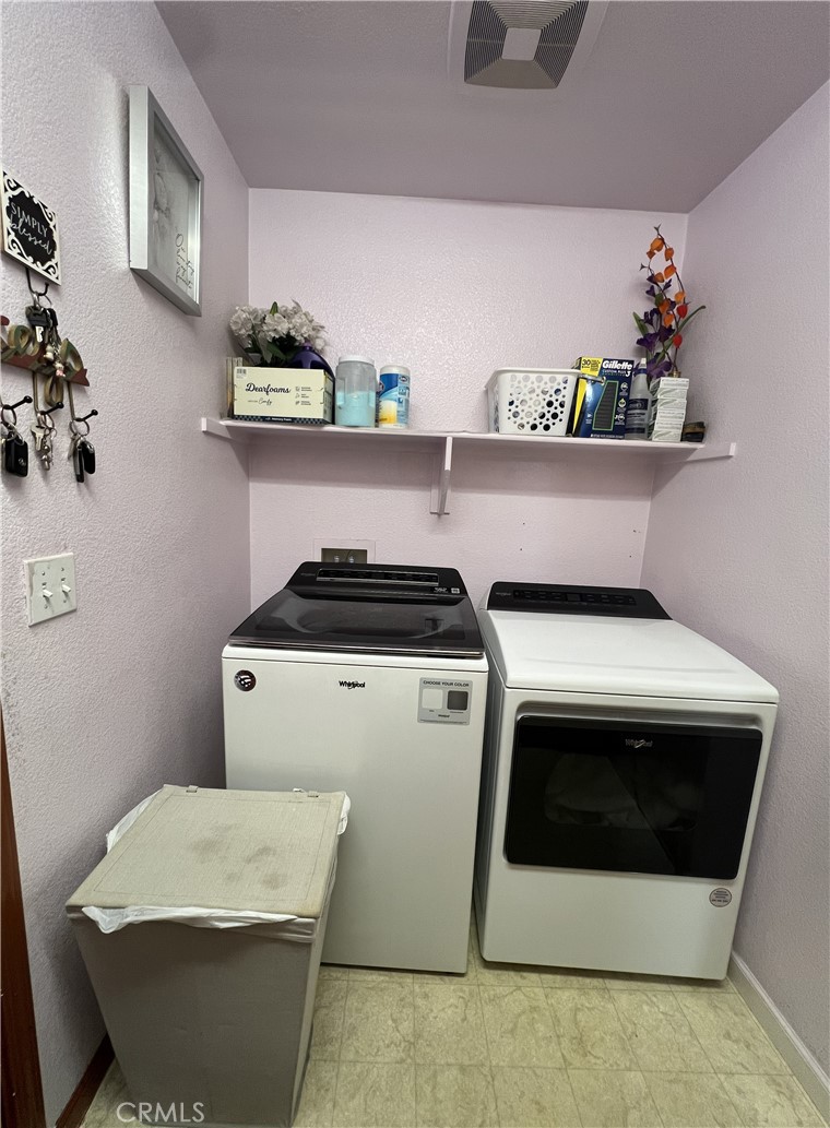924 Dosangh Court Property Photo 32