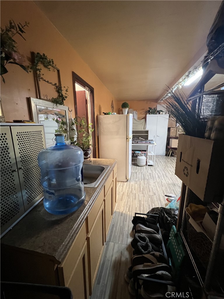 924 Dosangh Court Property Photo 35